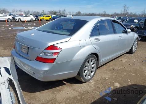 2007 Mercedes-Benz S 550 из США, поврежденный, VIN WDDNG71X07A036433